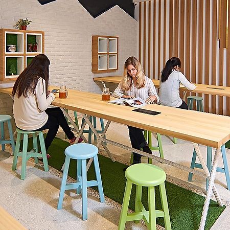 ג'יאושי East Hostel מראה חיצוני תמונה